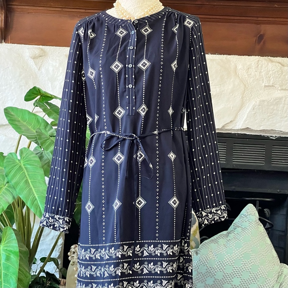 Loft Navy Blue and White Print Long Sleeve Dress NWOT Women’s Size M